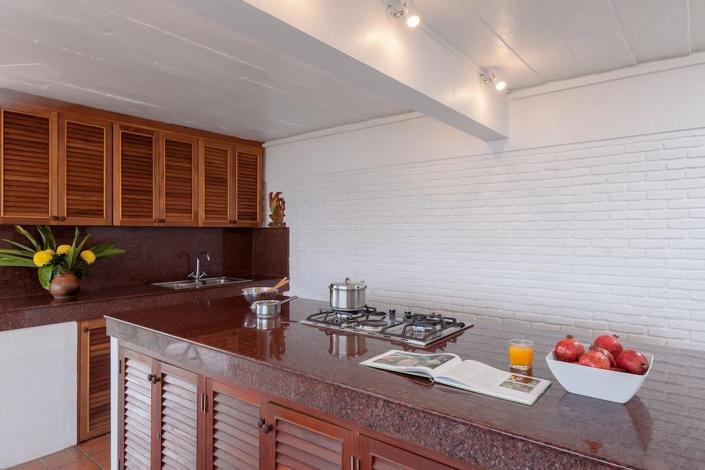 Baan Khunying - Secluded Phuket Beachfront Villa Rawai Zimmer foto