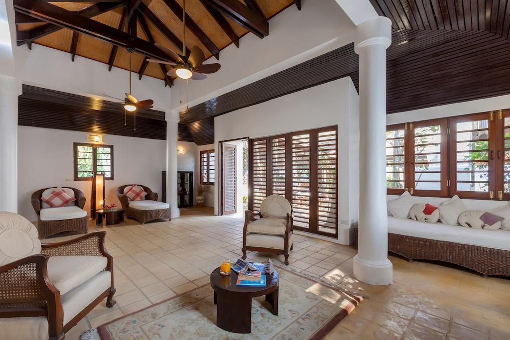 Baan Khunying - Secluded Phuket Beachfront Villa Rawai Zimmer foto