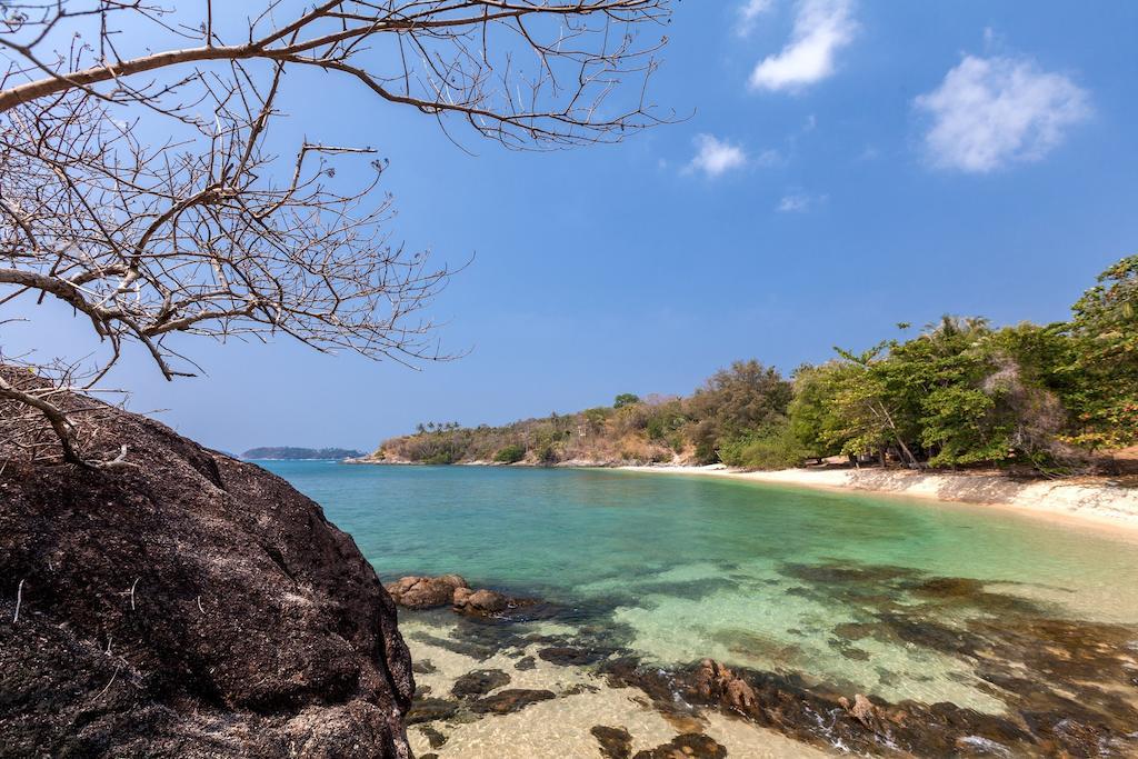 Baan Khunying - Secluded Phuket Beachfront Villa Rawai Zimmer foto